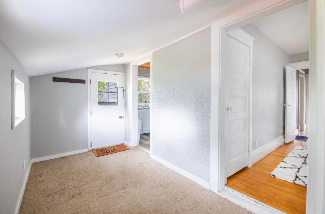 Spacious 2 Bedroom Home Near Ingersoll & Downtown Des Moines Bagian luar foto